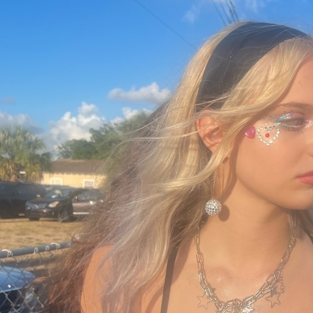 Meet your Posher, Sophia